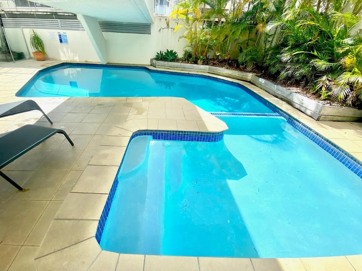 Monterey Lodge - Unit 18, 27 Warne Terrace, Kings Beach Caloundra
