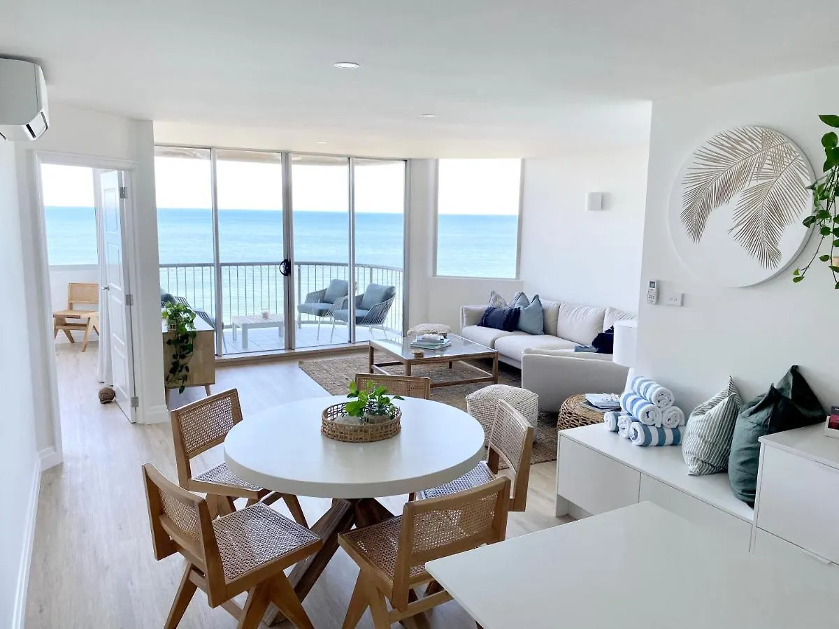 Monterey Lodge - Unit 18, 27 Warne Terrace, Kings Beach Caloundra